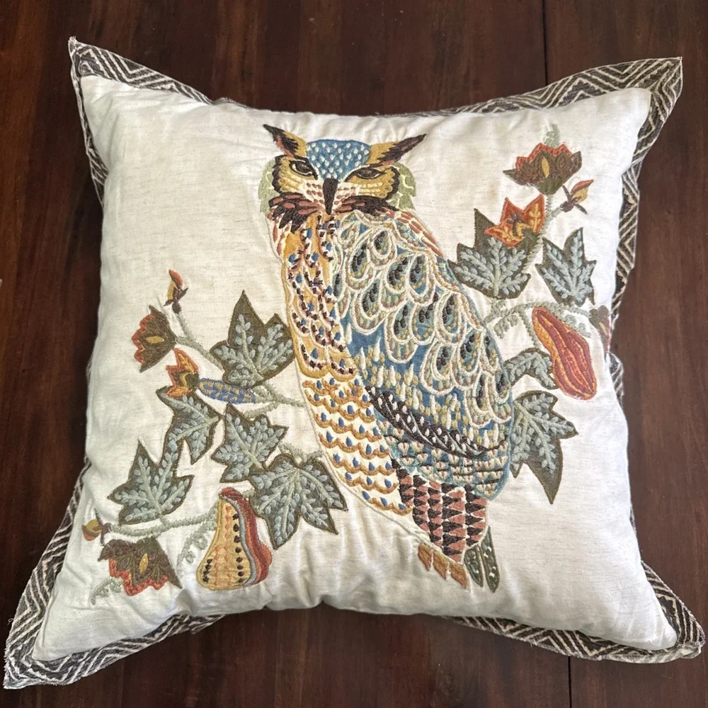 Pottery Barn Throw Pillow Owl Bird Embroidered‎ Appliqué Feather Insert Cover